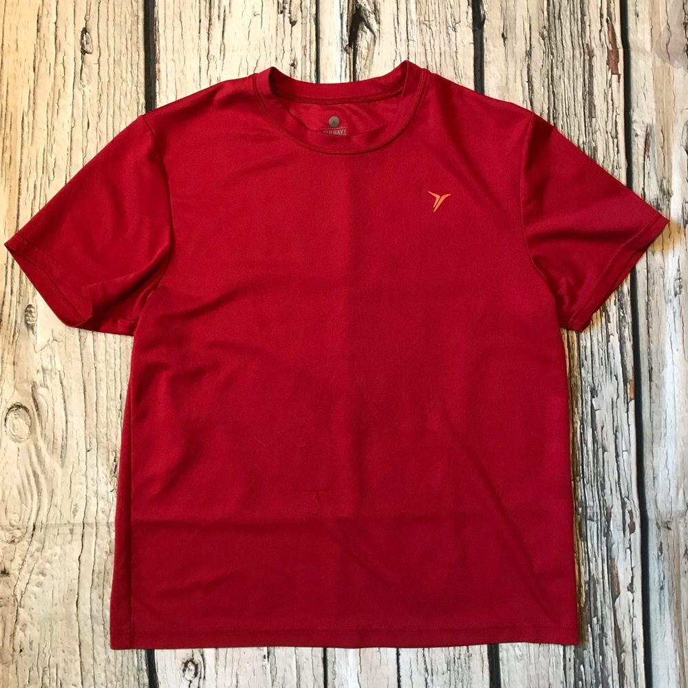 Red old navy t-shirt